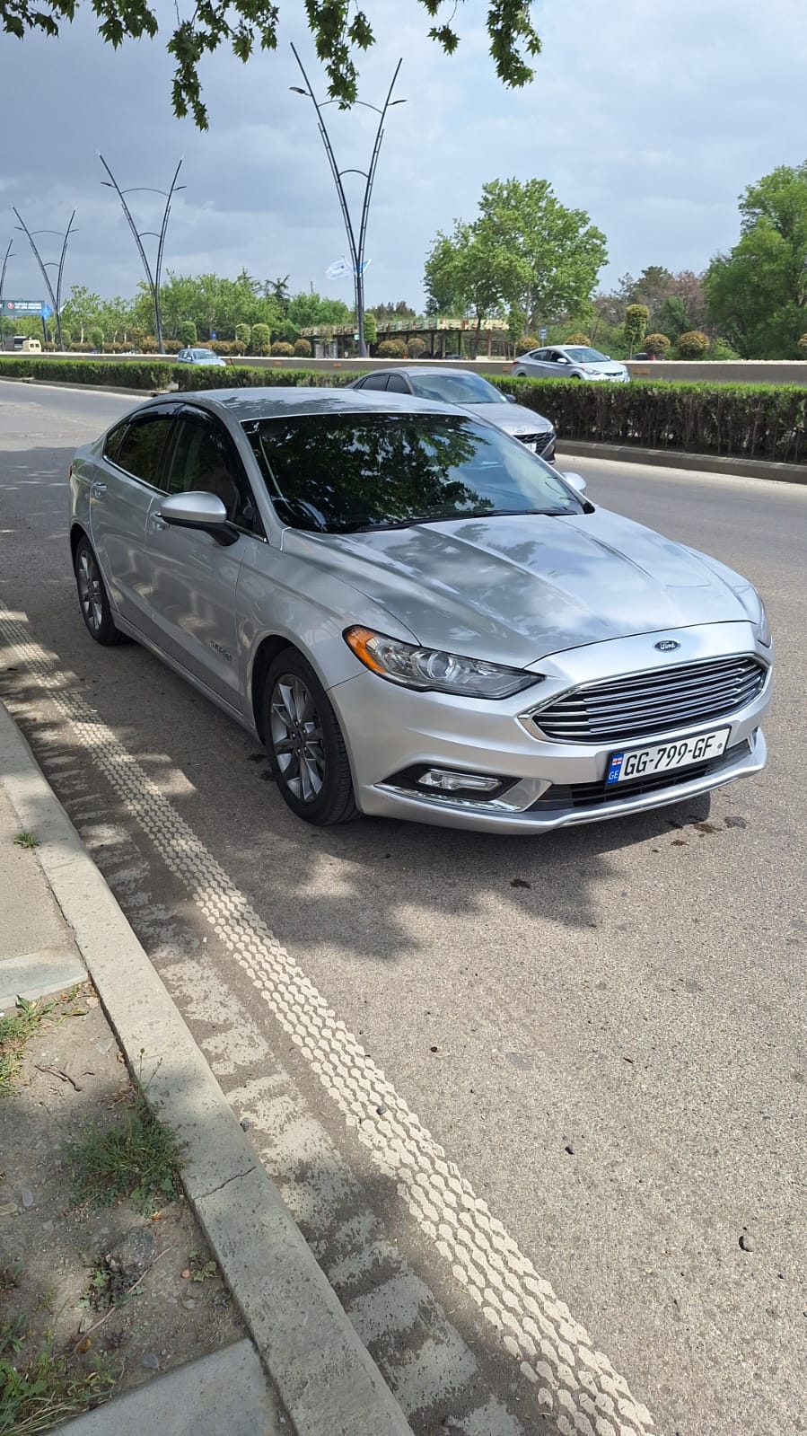 Ford Fusion Se Hybrid