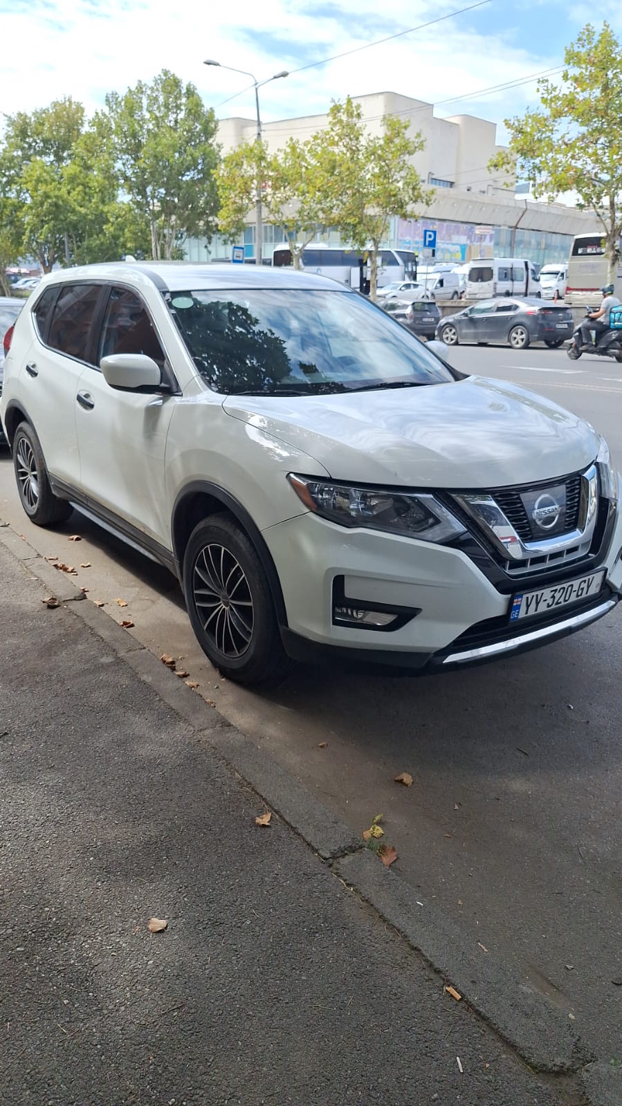 Nissan Rogue